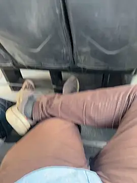 Snapshot of Hillz_king_98 chatting on February 2026 05:12:02 AM Hillz king 98 online show from February 2026 05:12:02 AM