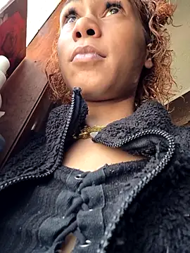 Snapshot of carmelbbyx22 chatting on May 2026 06:27:01 PM carmelbbyx22 online show from May 2026 06:27:01 PM