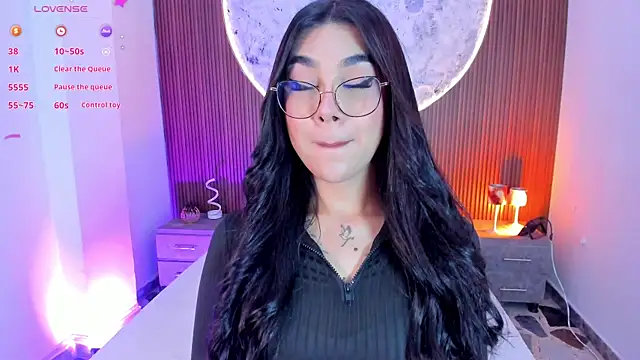 Snapshot of RoseCassie chatting on June 2026 01:49:01 PM RoseCassie online show from June 2026 01:49:01 PM