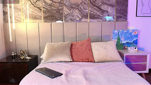 Sienna Blake  online show from March 2026 02:17:01 PM