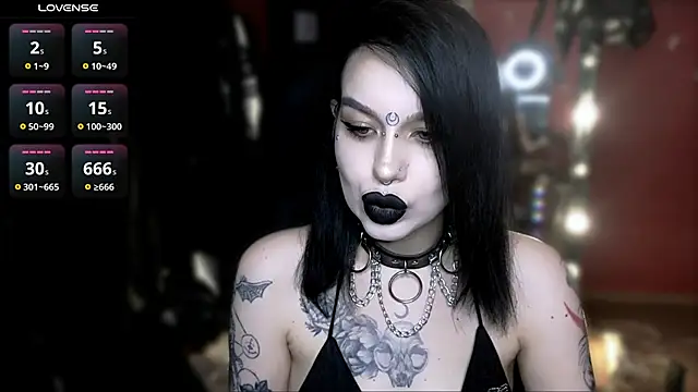 alexx succubus online show from April 2026 11:13:02 PM