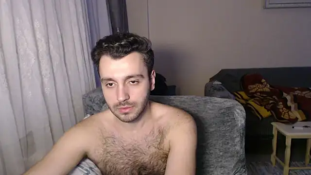 handsomeee04 online show from March 2026 09:44:02 PM