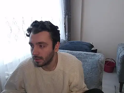 handsomeee04 online show from April 2026 03:05:02 PM