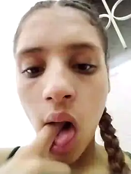 Snapshot of charlotes28 chatting on January 2025 12:34:02 AM charlotes28 online show from January 2025 12:34:02 AM