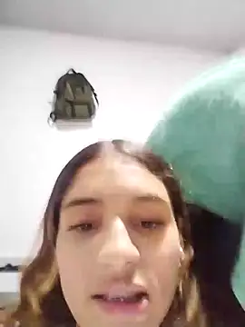 Snapshot of charlotes28 chatting on January 2025 02:27:02 AM charlotes28 online show from January 2025 02:27:02 AM