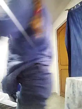 Snapshot of charlotes28 chatting on February 2025 01:32:01 AM charlotes28 online show from February 2025 01:32:01 AM