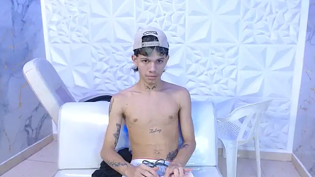 andy dan18 online show from April 2026 07:53:01 PM