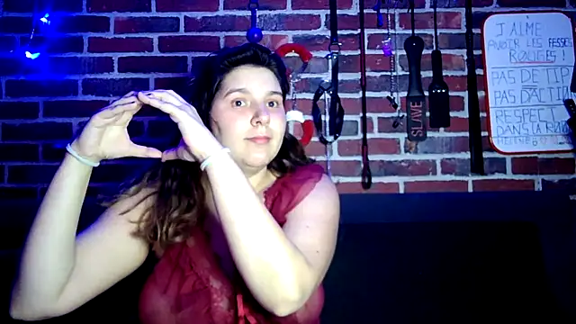 Heleneecesmecs2 online show from November 2025 07:56:02 PM