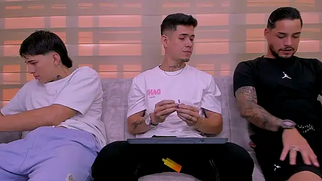 hell twink online show from December 2024 07:55:01 PM