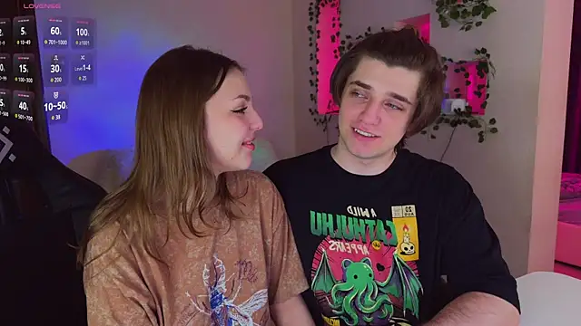 RobertAndLinela online show from June 2026 01:04:01 PM