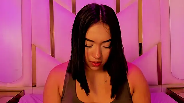 IsabellRodriguez18 online show from May 2026 03:24:01 AM