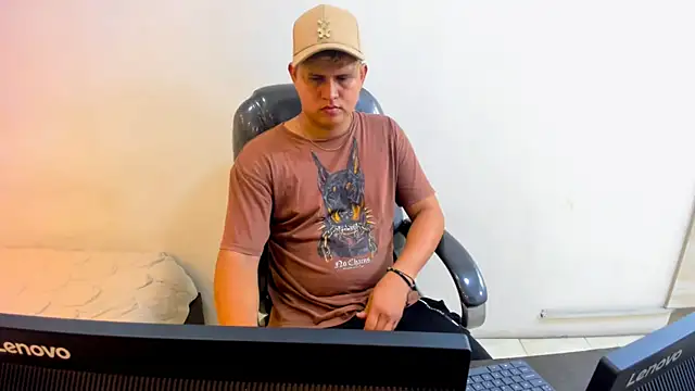 Warning Boy online show from January 2025 01:16:02 AM