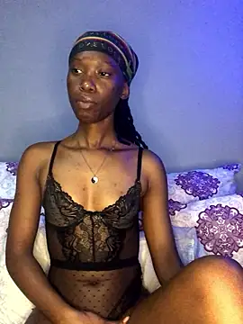 xxSexyTalia28 online show from January 2026 10:01:01 PM