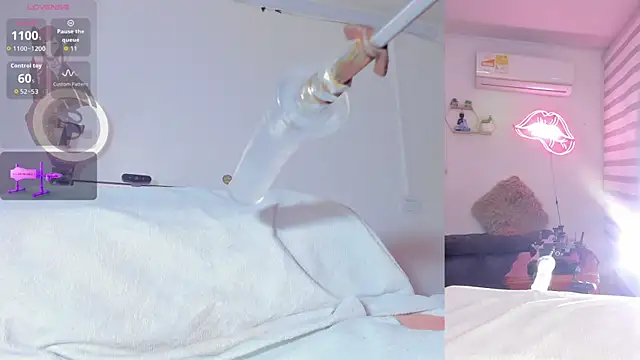 Maria Jones  online show from April 2026 01:14:01 AM