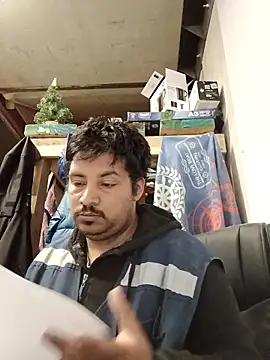 hotleon127 online show from April 2026 07:59:01 PM