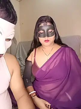 Hot muskaan online show from July 2026 07:19:02 PM