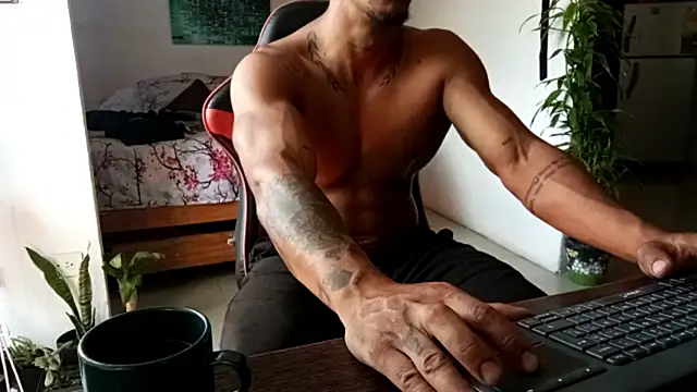 Snapshot of Adam_Valenciia chatting on July 2026 03:38:02 PM Adam Valenciia online show from July 2026 03:38:02 PM