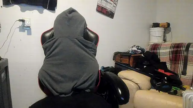 JamesMichael88 online show from March 2025 03:37:01 PM