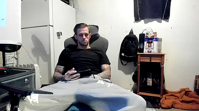 JamesMichael88 online show from March 2025 02:13:02 PM