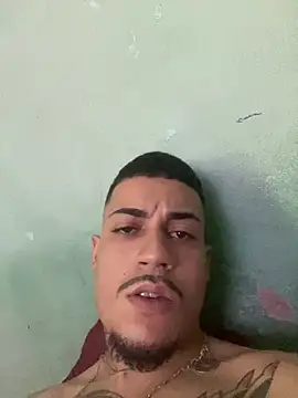 Snapshot of TiagopirocudoMG chatting on February 2025 02:36:01 PM TiagopirocudoMG online show from February 2025 02:36:01 PM