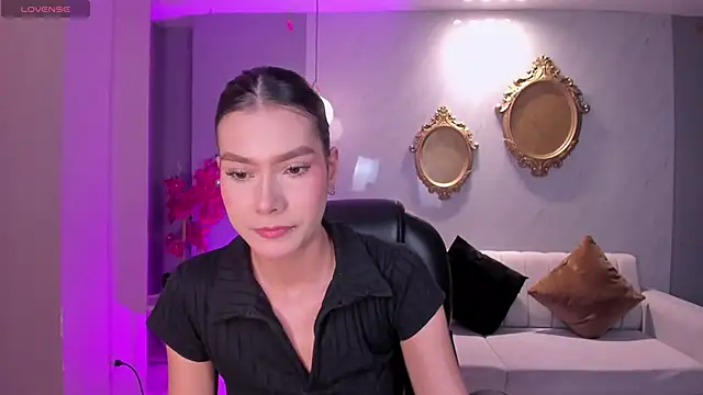 NiaSalvatore online show from March 2026 03:00:02 AM