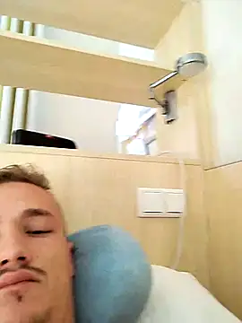 frankthefuck69 online show from October 2025 10:49:01 AM