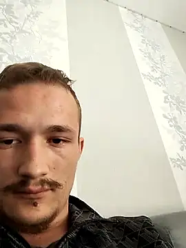 frankthefuck69 online show from April 2026 08:28:01 AM