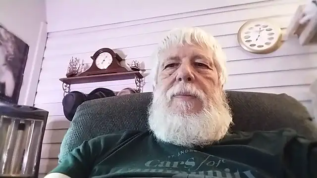 Snapshot of Futura_intx chatting on July 2026 12:06:02 AM Futura intx online show from July 2026 12:06:02 AM