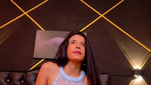 amabel zambrano online show from May 2026 02:45:01 PM