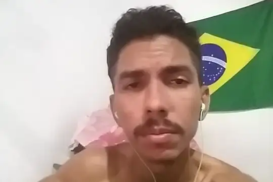 MagrinhoSaradoo online show from February 2025 05:58:01 PM