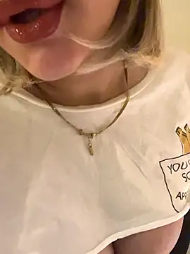 Snapshot of Maya_mimi chatting on January 2026 06:44:02 PM Maya mimi online show from January 2026 06:44:02 PM