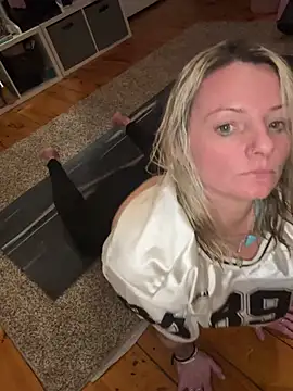 kittiekatieyogi online show from February 2025 01:03:02 AM