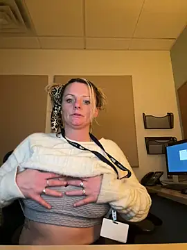 kittiekatieyogi online show from February 2025 05:37:02 PM