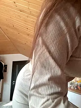 mewKate online show from October 2025 01:51:01 PM