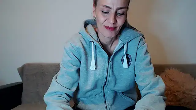 AshlineKatte online show from March 2026 04:06:01 AM