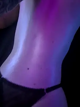 IceFoxy online show from October 2025 05:19:01 PM