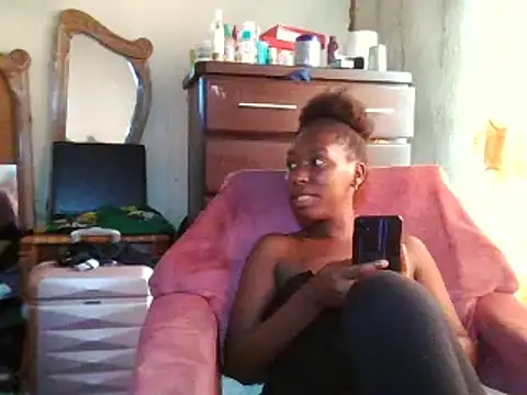 Snapshot of Hotdaily04 chatting on March 2025 09:24:02 AM Hotdaily04 online show from March 2025 09:24:02 AM