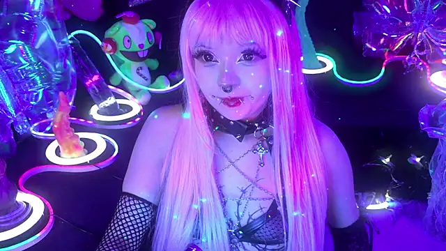 LaytonBox online show from April 2026 02:10:01 PM