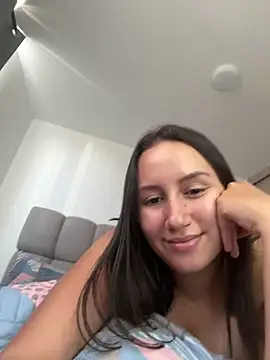 Snapshot of Jullya_x chatting on June 2026 09:07:02 PM Jullya x online show from June 2026 09:07:02 PM