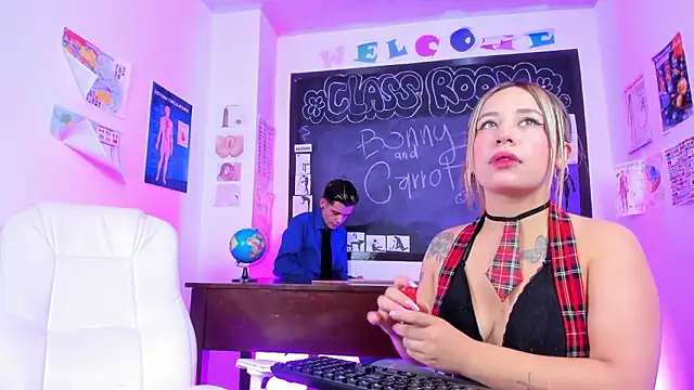 Bonny and carrot online show from March 2026 07:22:02 PM