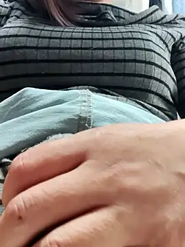 Snapshot of Risa0930hinata chatting on April 2026 11:42:01 PM Risa0930hinata online show from April 2026 11:42:01 PM