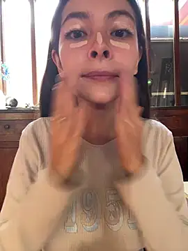 Aleska Miami online show from March 2026 02:00:01 PM