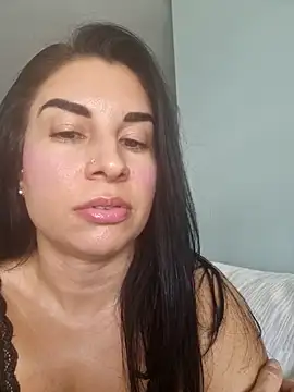 Tales-of-Mikaela online show from September 2025 12:41:01 PM