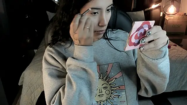 vaiolethsan   online show from February 2026 08:18:01 PM