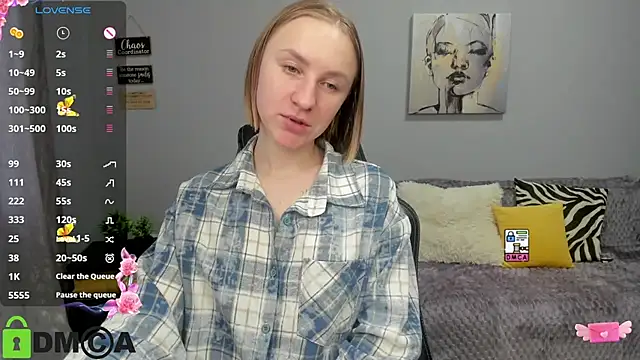 Snapshot of BeautyBlondy chatting on April 2026 12:29:02 PM BeautyBlondy online show from April 2026 12:29:02 PM