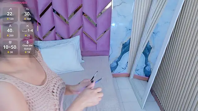 hotiergirl online show from December 2025 12:03:02 PM