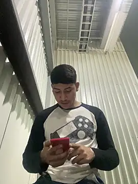 emmarod18 online show from February 2026 11:56:01 PM