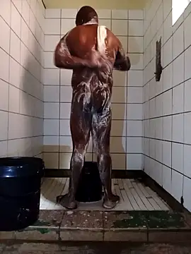 Snapshot of Dube501 chatting on October 2025 05:44:02 AM Dube501 online show from October 2025 05:44:02 AM