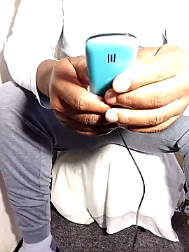 Snapshot of Dube501 chatting on November 2025 07:19:01 AM Dube501 online show from November 2025 07:19:01 AM