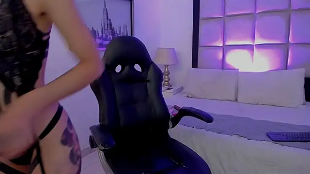 MeganPresleyy online show from April 2026 05:52:01 AM